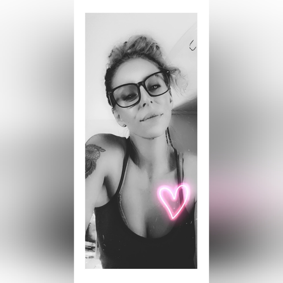 Meet your Posher, Heather - Picture 10 of 15